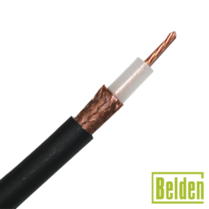 Cable RG213U con blindaje de malla trenzada de cobre 97%, aislamiento de polietileno.