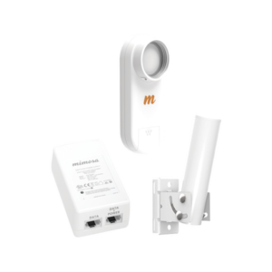 Kit de radios C5X, rango de frecuencia extendida (4.9 a 6.4 GHz),  incluye inyector POE, y montaje universal para tubo o poste