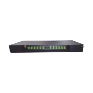 Patch panel de 12 puertos de 1u, incluye pigtails, adapters plates y splice tray