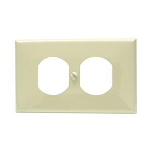 Placa de plástico para contacto dúplex color marfil.