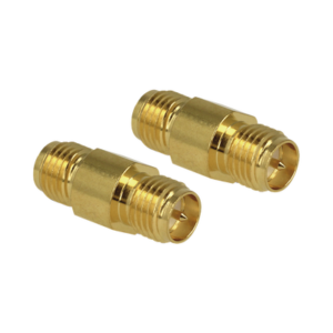 Adaptador Barril de SMA Hembra Inverso a SMA Hembra Inverso, Oro/ Oro/ Teflón,