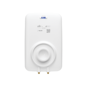 Antena sectorial simétrica UniFi, doble banda con apertura de 90° en 2.4 GHz (10 dBi) y 45° en 5 GHz (15dBi)